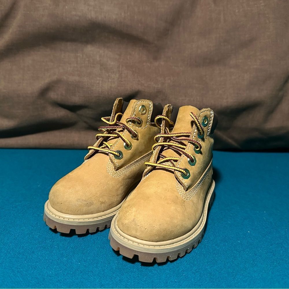 Timberland Boots - Picture 2 of 5